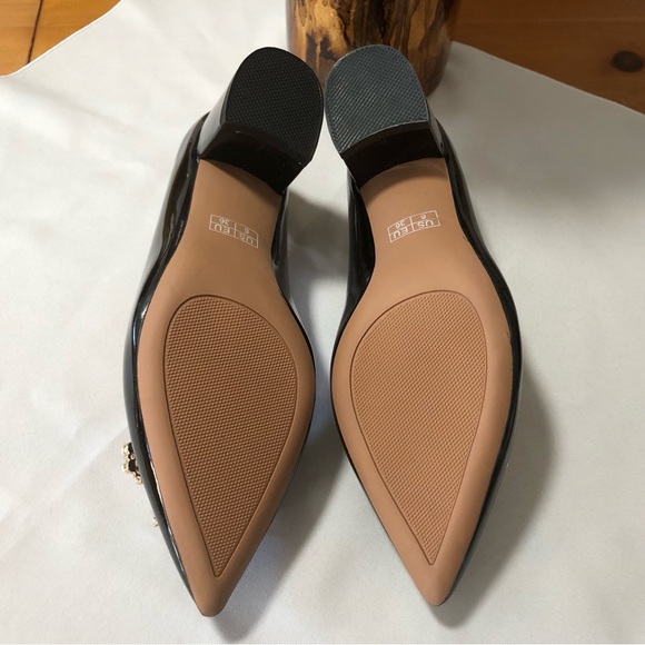 New Pearl Bow patent pumps - Picture 7 of 9